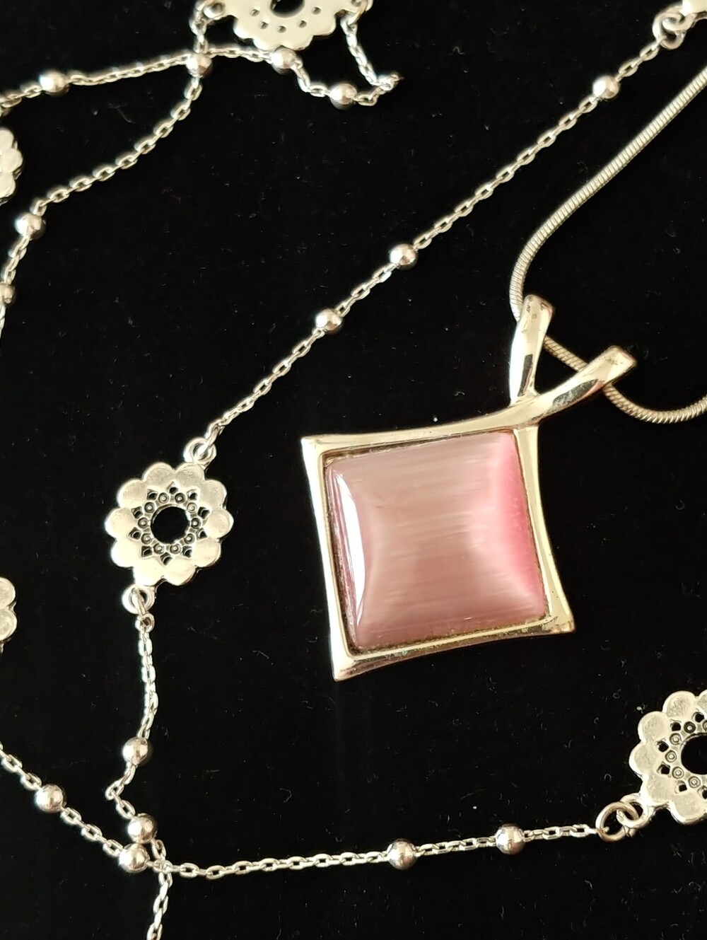Necklaces - Picture 7 of 8